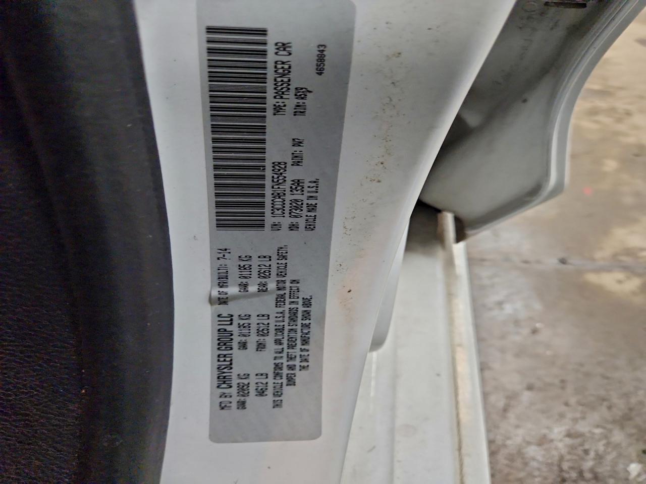 Chrysler 200 Limited Image 11