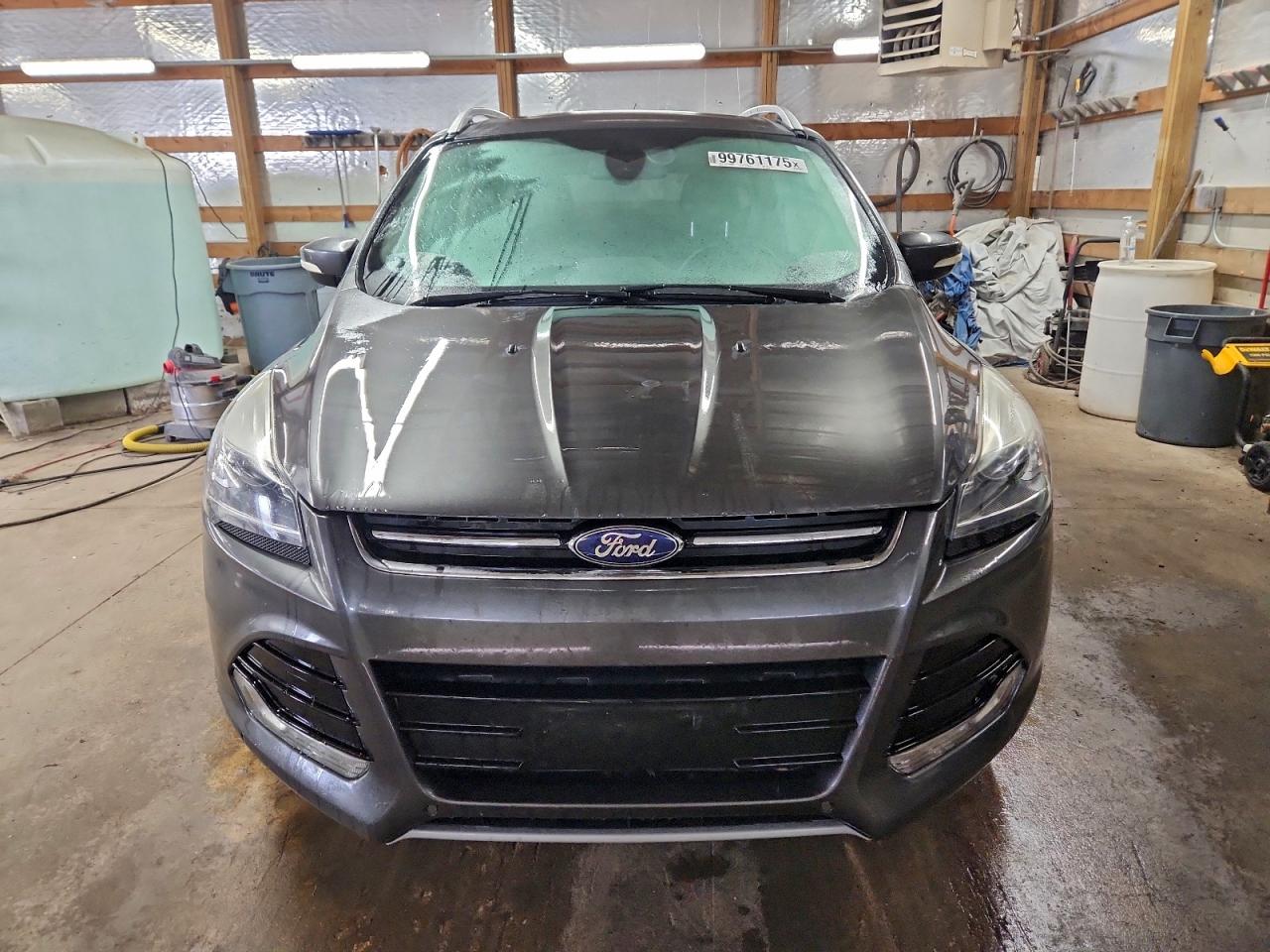 Ford Escape Titanium Image 3