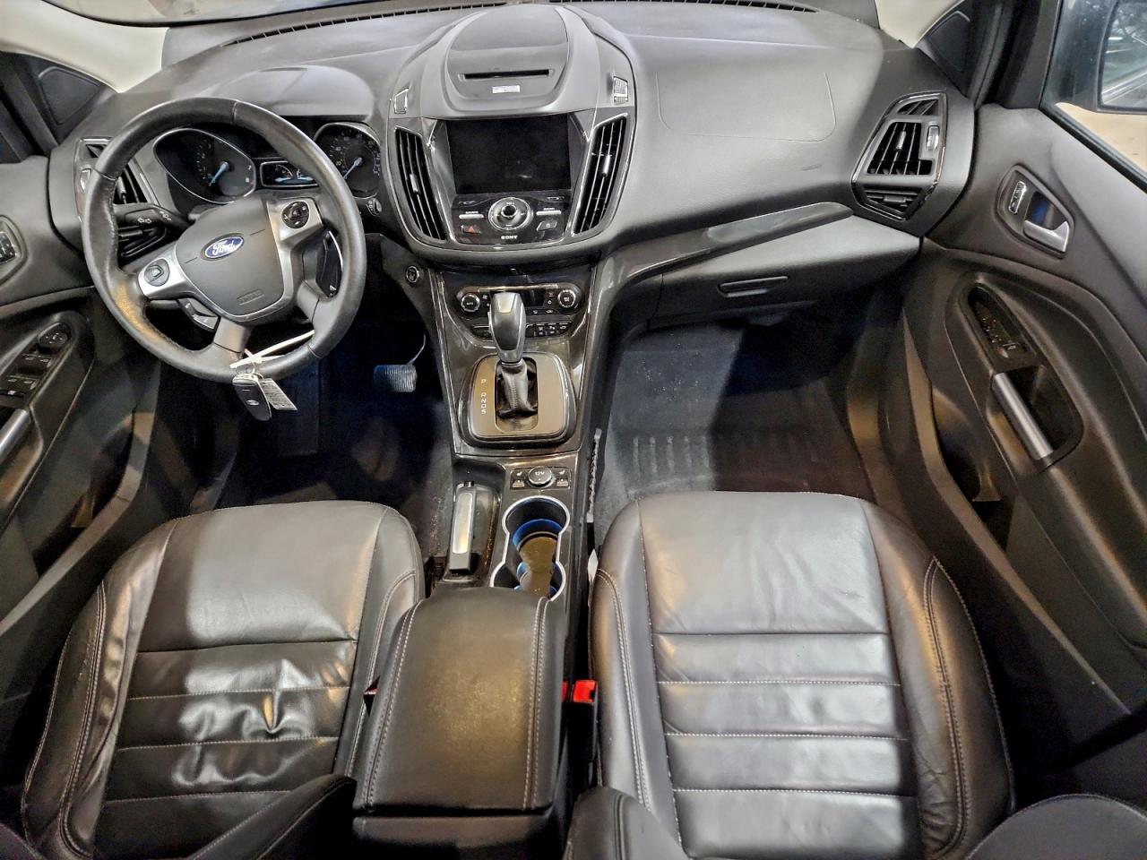 Ford Escape Titanium Image 13