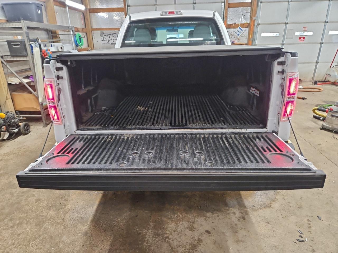 Ford F-150 Super Cab Image 3