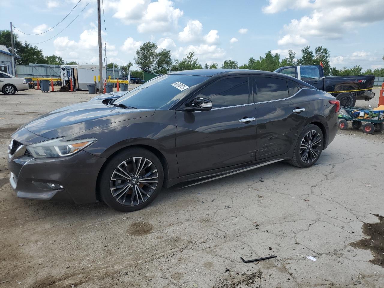 Nissan Maxima 3.5s Image 1