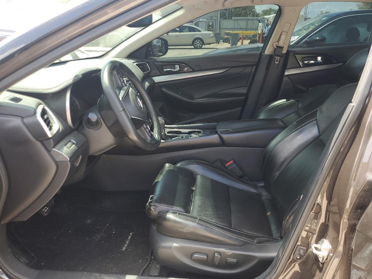 Nissan Maxima 3.5s Image 12