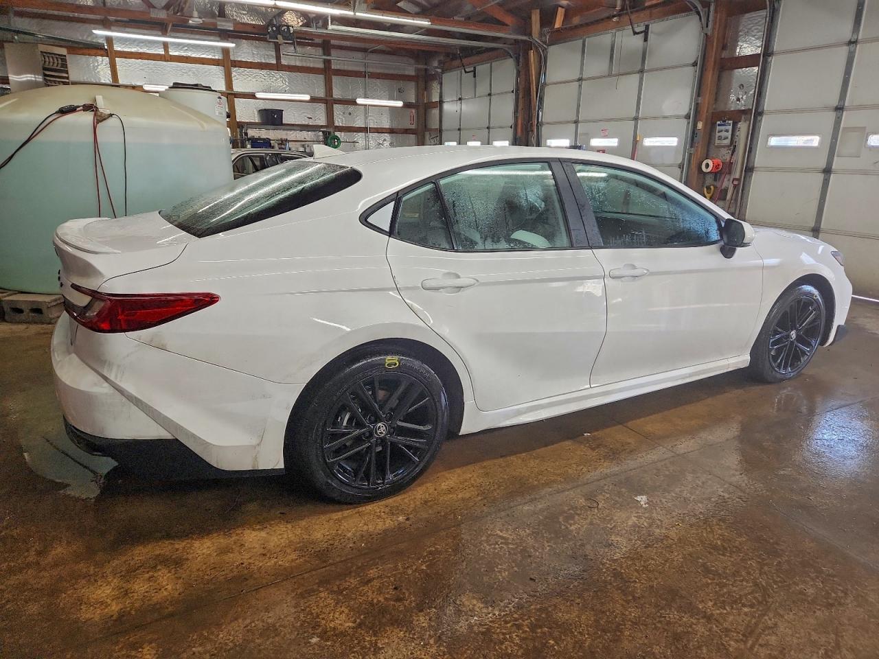 Toyota Camry Xse Image 7