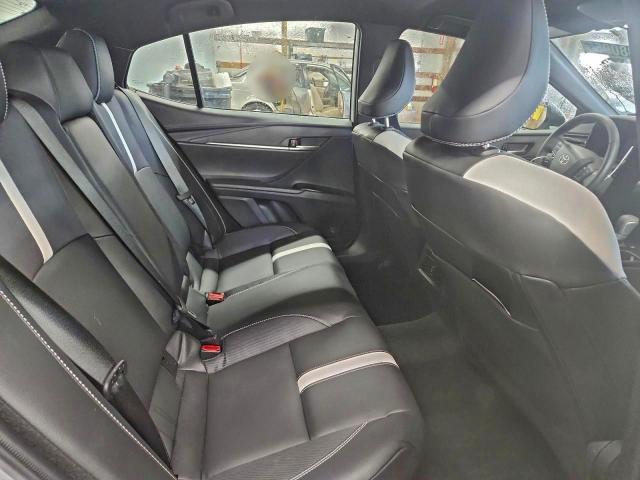 Toyota Camry Xse Image 11