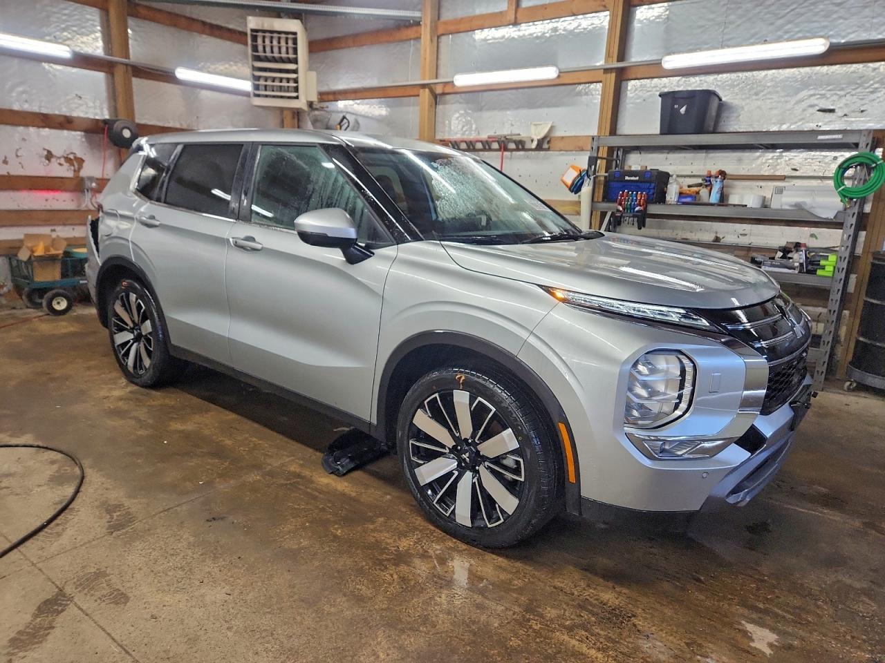 Mitsubishi Outlander Se Image 9