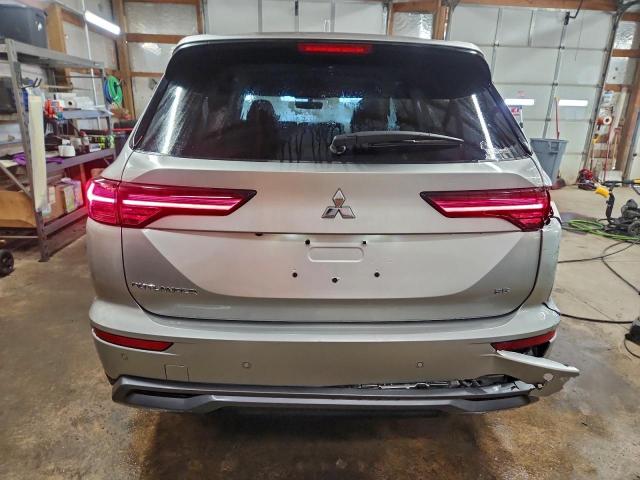 Mitsubishi Outlander Se Image 8
