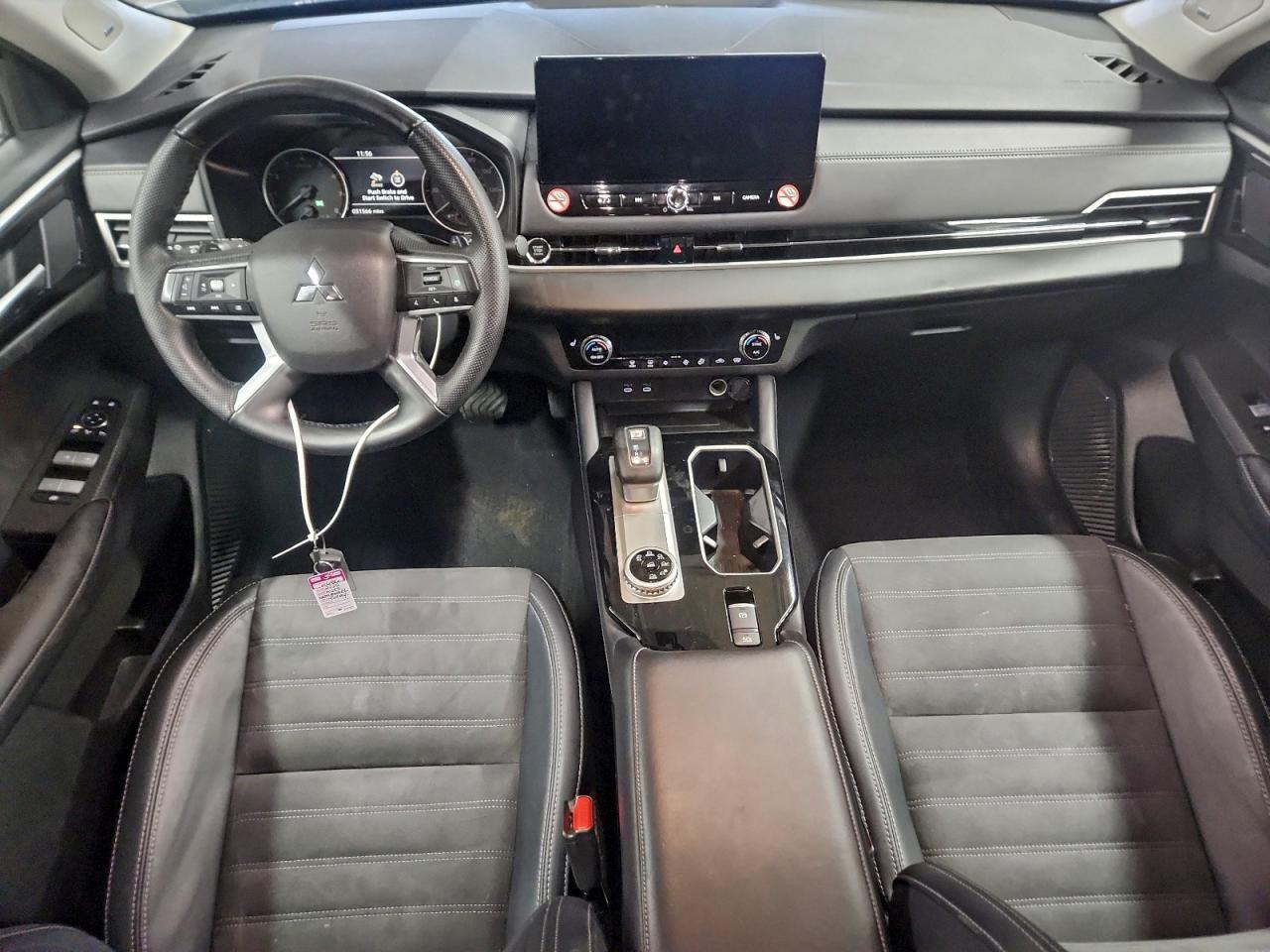 Mitsubishi Outlander Se Image 13