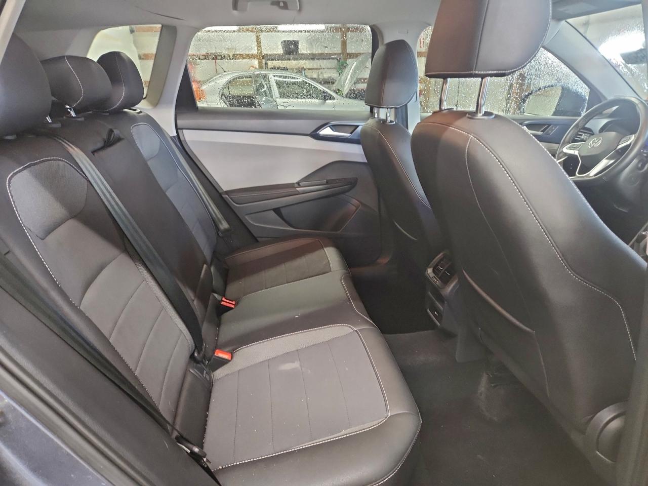 Volkswagen Taos Se Image 14