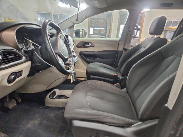 Chrysler Minivan Lx Image 2