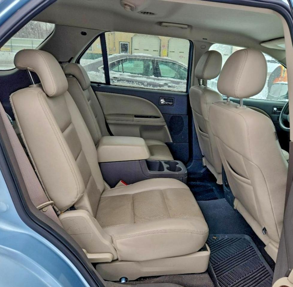 Ford Taurus Limited Image 7