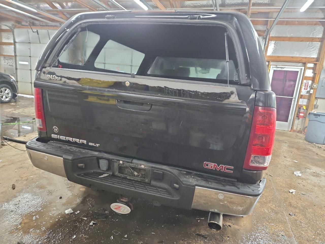 GMC Sierra K1500 Slt Image 8