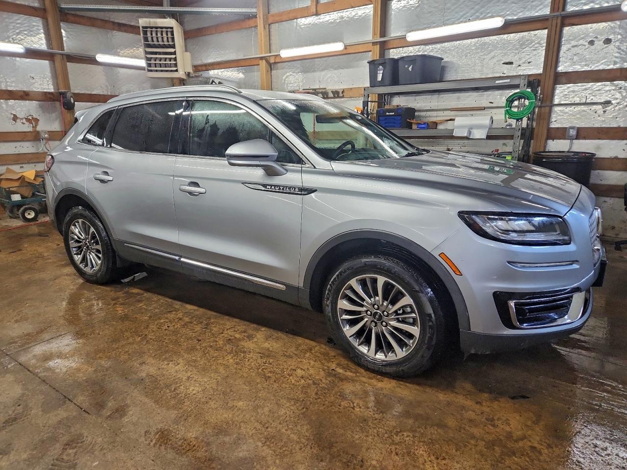 Lincoln Nautilus Image 5