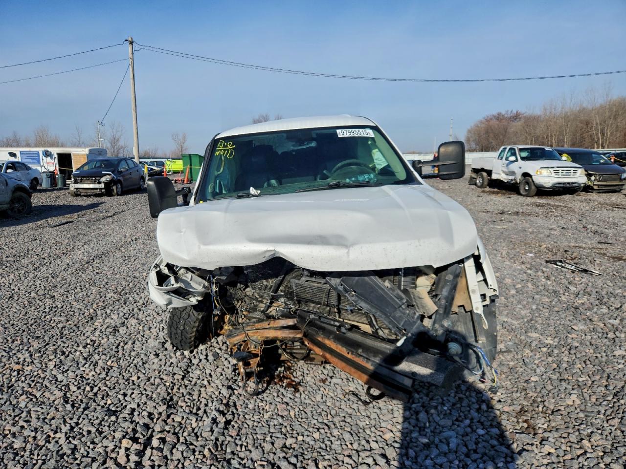 Chevrolet Suburban K2500 Image 8