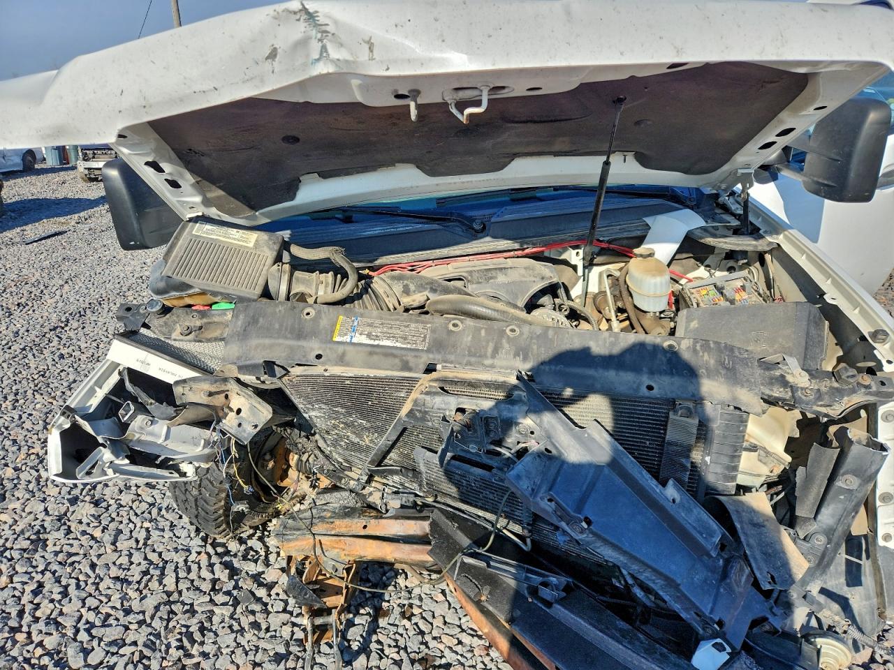 Chevrolet Suburban K2500 Image 9