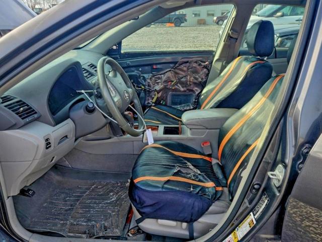 Toyota Camry Base Image 6