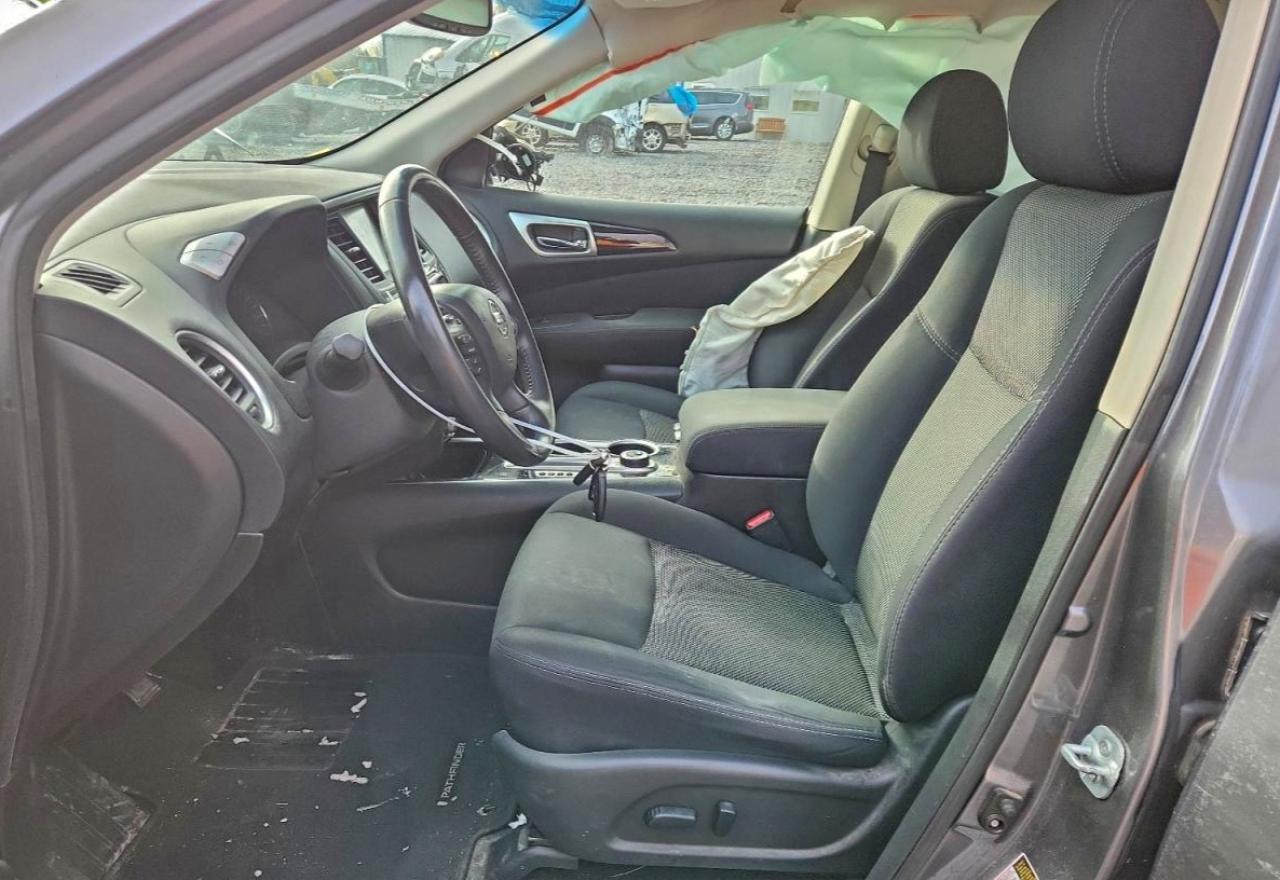 Nissan Pathfinder S Image 8