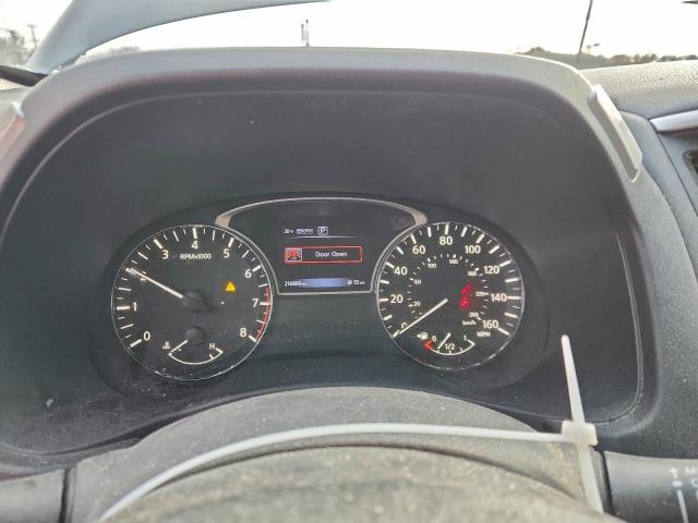 Nissan Pathfinder S Image 9